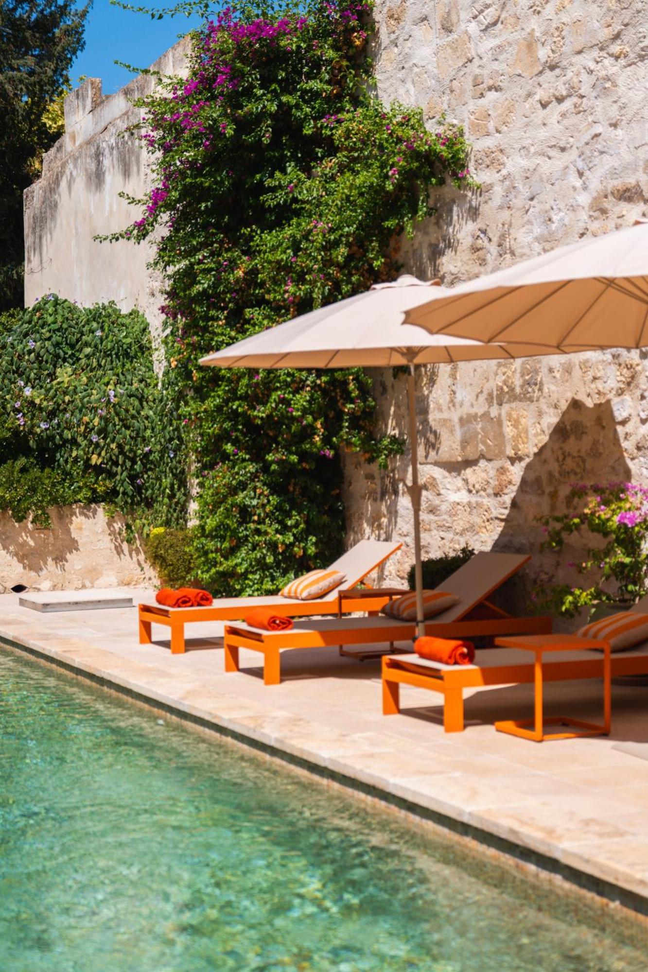 Bed and Breakfast Le Jardin Des Cordeliers Тараскон Экстерьер фото